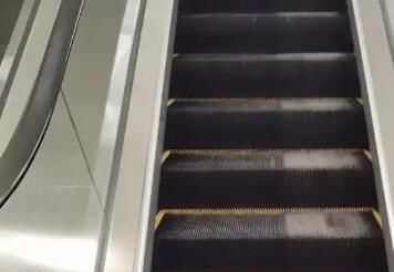 商場(chǎng)電扶梯的清潔保養(yǎng)有什么標(biāo)準(zhǔn)呢？要注意什么？
